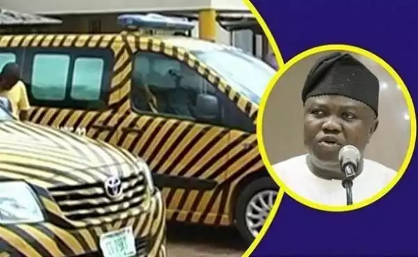 BREAKING NEWS!! Governor Ambode Bans VIOs From Lagos Roads Permanently